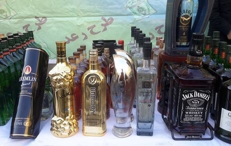 کشف نزدیک به ۲ هزار لیتر مشروبات الکلی در شوش