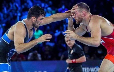 دو فینال ایران - آمریکا در کشتی آزاد قهرمانی جهان / بازم تیلور یزدانی