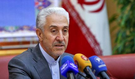 
وزیر علوم: مقایسه حقوق اعضای هیات علمی با سایر بخش‌ها اثر کاهنده دارد