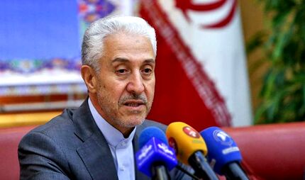 
وزیر علوم: مقایسه حقوق اعضای هیات علمی با سایر بخش‌ها اثر کاهنده دارد