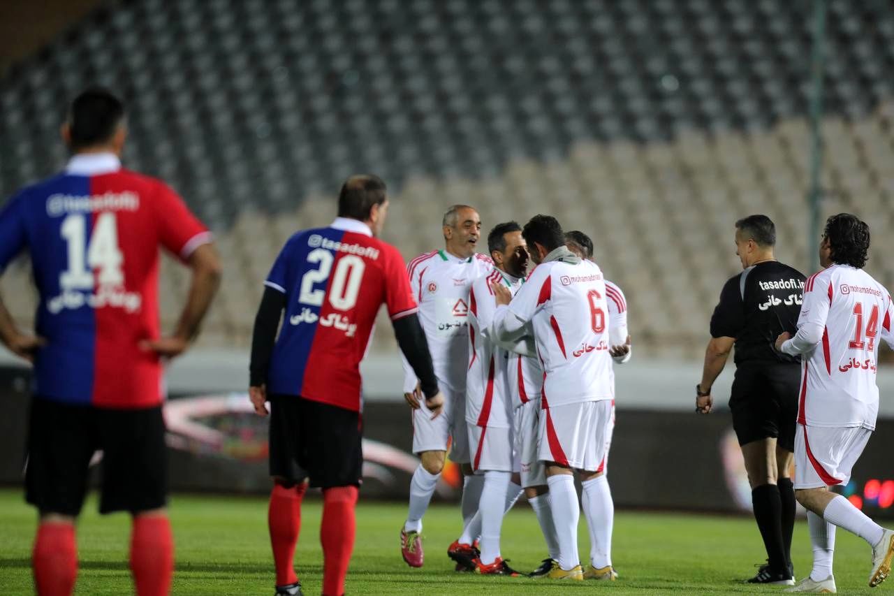 دیدار دوستانه منتخب ۹۸ و سرخابی‌ها 