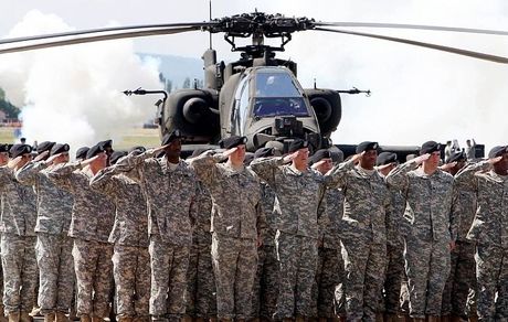 بایدن، طرح خروج نظامیان آمریکایی از آلمان را متوقف می‌کند