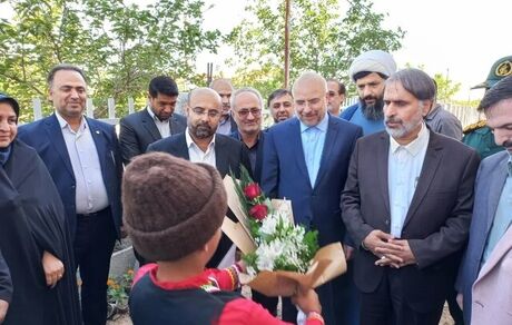 قالیباف وارد استان خراسان شمالی شد / بازدید از پروژه‌های صنعتی در اولین گام