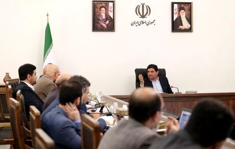مخبر: طرح واگذاری زمین به مردم در حداقل ۹۰۰ شهر تدوین شود
