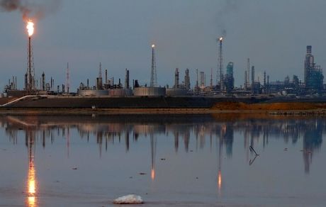 متوقف شدن تولید نفت در بزرگترین پالایشگاه ونزوئلا