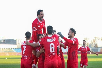 پرسپولیس با بردی اقتصادی به صدر جدول صعود کرد