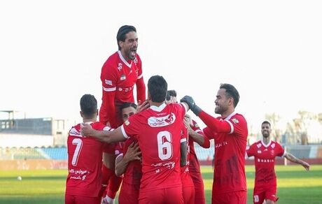 پرسپولیس با بردی اقتصادی به صدر جدول صعود کرد