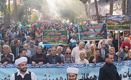 همایش بزرگ پیاده‌روی خانوادگی در گناباد برگزار شد