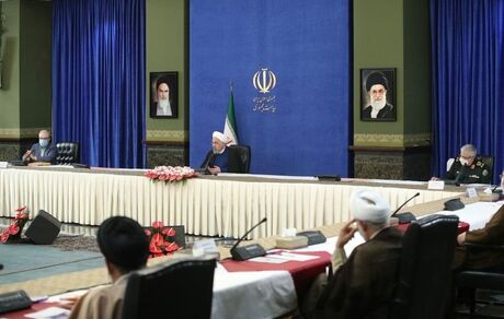 واکسیناسیون برای همه رایگان است / خطر دیگری به نام ویروس هندی کشور را تهدید می‌کند / بعضی نمی دانند اداره کشور چگونه است بعد مشکلات را به دوش دولت می اندارند