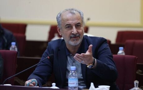 واکنش تند مدیرعامل پرسپولیس به زنوزی: حق با بیرانوند نیست، اگر هست چرا دنبال مصالحه هستید؟