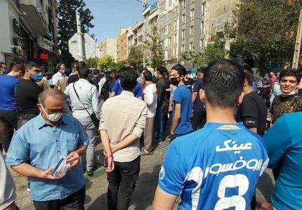 تجمع  استقلالی‌ها مقابل مجلس / برکناری مدیرعامل خواسته هواداران