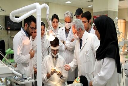 جزئیات نحوه پوشش دانشجویان علوم پزشکی: جویدن آدامس و تاتو و کراوات ممنوع!