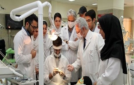 جزئیات نحوه پوشش دانشجویان علوم پزشکی: جویدن آدامس و تاتو و کراوات ممنوع!