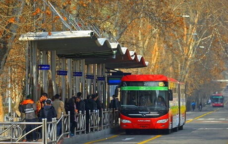 بلیت مترو و اتوبوس‌های BRT در تهران همچنان رایگان است
