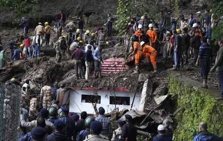 کشته و مفقودی ده‌ها نفر بر اثر بارش‌های شدید کشور هند