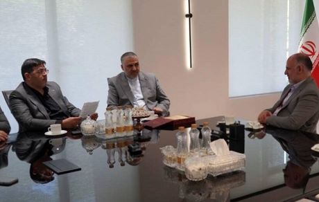 در نشست مشترک تاکید شد؛ استفاده از ظرفیت بانکداری شرکتی برای توسعه همکاری‌ها با شرکت‌ها و صنایع بزرگ