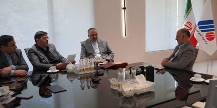 در نشست مشترک تاکید شد؛ استفاده از ظرفیت بانکداری شرکتی برای توسعه همکاری‌ها با شرکت‌ها و صنایع بزرگ