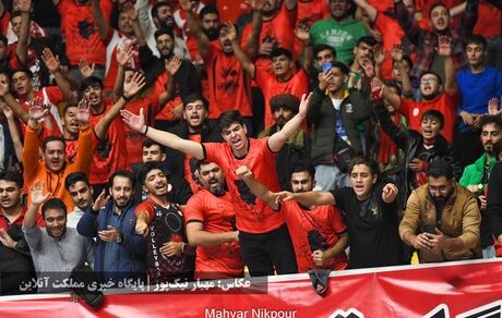 لیگ برتر والیبال: تصاویری از قدرت‌نمایی شهرداری ارومیه مقابل طبیعت در حضور هواداران