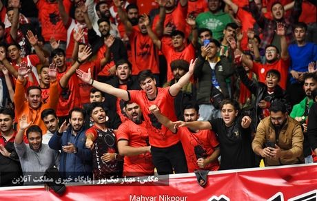 لیگ برتر والیبال: تصاویری از قدرت‌نمایی شهرداری ارومیه مقابل طبیعت در حضور هواداران