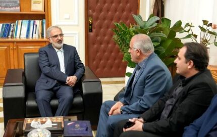 قدردانی رئیس بنیاد مسکن از بانک مسکن به‌ پاس نقش مؤثر در پیشبرد طرح نهضت ملی