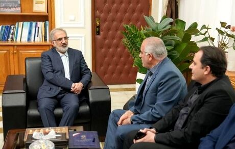 قدردانی رئیس بنیاد مسکن از بانک مسکن به‌ پاس نقش مؤثر در پیشبرد طرح نهضت ملی