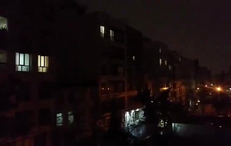 شنیده شدن صدای آژیر ممتد خطر در برخی مناطق غرب تهران / علت نامشخص