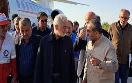 وزیر کشور برای بررسی ابعاد انفجار معدن طبس وارد این شهر شد