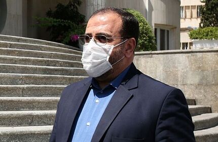 معاون پارلمانی روحانی: ابلاغ استجازه رهبر انقلاب به مجلس از اختیارات دفتر ایشان است نه دولت