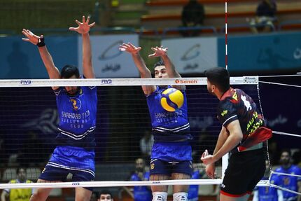 شهداب یزد به نیمه نهایی لیگ برتر والیبال صعود کرد