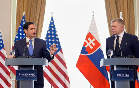 وزیر خارجه آمریکا: تلاش می‌کنیم به توافق با ایران برسیم