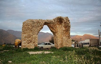 آتشکده تبدیل به پارکینگ شد