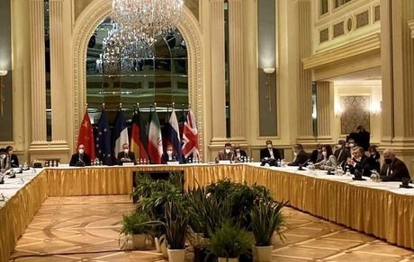 رایزنی‌های هیأت‌های مذاکره‌کننده ایران و گروه ۱+۴ در وین ادامه دارد