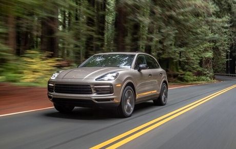 توقیف پورشه حادثه‌ساز با راننده ۱۶ ساله در تهران