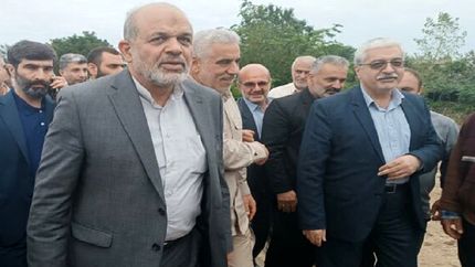 بازدید وزیر کشور از مناطق سیل زده آستارا