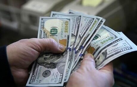 مکث دلار در بازار/ یورو در آستانه ۱۵ هزار تومان ایستاد