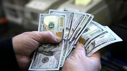 مکث دلار در بازار/ یورو در آستانه ۱۵ هزار تومان ایستاد