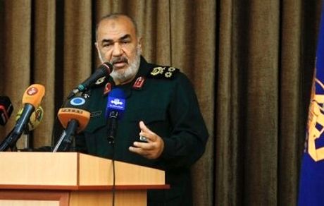 سردار سلامی: گزینه‌ای جز عکس‌العمل قدرتمند مقابل اقدام آمریکا نداشتیم