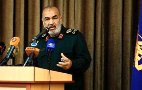 سردار سلامی: گزینه‌ای جز عکس‌العمل قدرتمند مقابل اقدام آمریکا نداشتیم