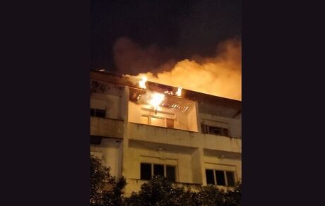 هتل قدیمی بندرانزلی آتش گرفت