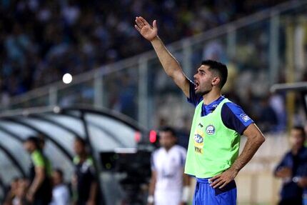 علی کریمی در استقلال ماندنی شد