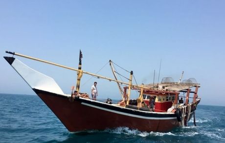 مقامات عراقی علت غرق شدن لنج باری بهبهان را اعلام کنند 