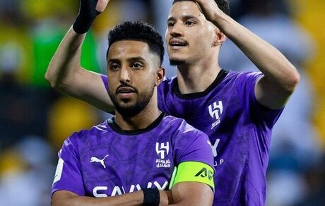 الهلال برد و صدرنشین صعود کرد / پرسپولیس تهران حذف شد