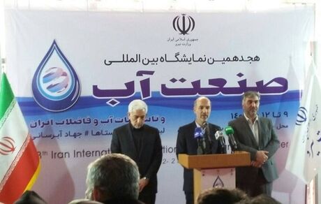 وزیر نیرو وعده داد: بهمن‌ماه، تونل انتقال آب به دریاچه ارومیه بهره‌برداری می‌شود