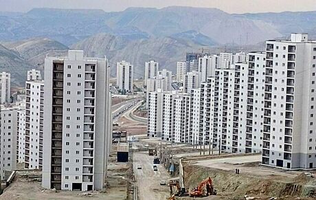 سه شخص حقوقی در کشور بیش از ۱۰۰ ملک دارند
