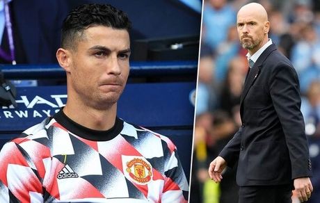 سرمربی منچستریونایتد: بازی دادن به رونالدو در داربی بی احترامی به او بود!
