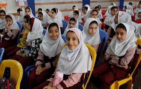 اولویت سکونت ، تثبیت لباس فرم برای ۳ سال و عدم اجباری بودن کلاس‌های فوق‌برنامه برای ثبت نام دانش آموزان