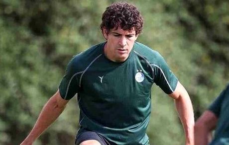 مهاجم آرژانتینی در تست پزشکی استقلال