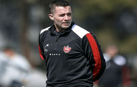 بازیکنان و کادر فنی خارجی پرسپولیس زمینی از ایران خارج شدند