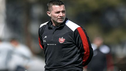 بازیکنان و کادر فنی خارجی پرسپولیس زمینی از ایران خارج شدند