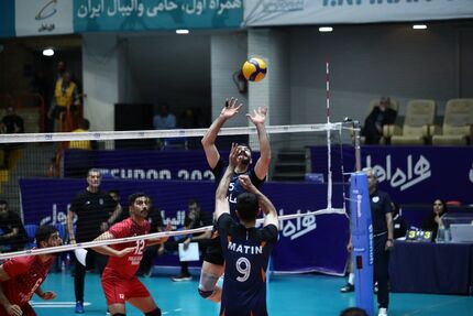 لیگ برتر والیبال: شهرداری ارومیه در اصفهان برد و به رده دوم صعود کرد / قهرمان فصل قبل باخت